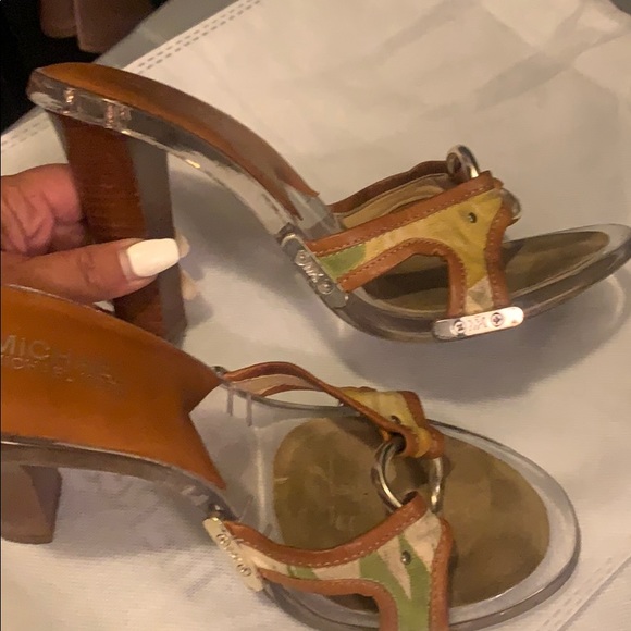 Micheal kors heels - Picture 7 of 7